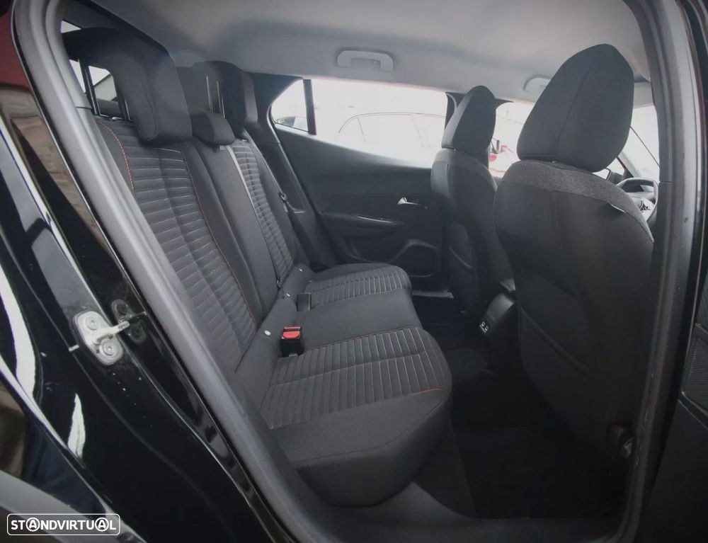 Peugeot e-2008 50 kWh Active - 21