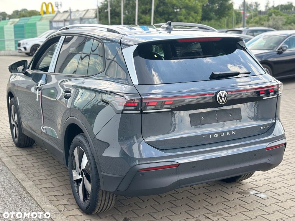 Volkswagen Tiguan - 5
