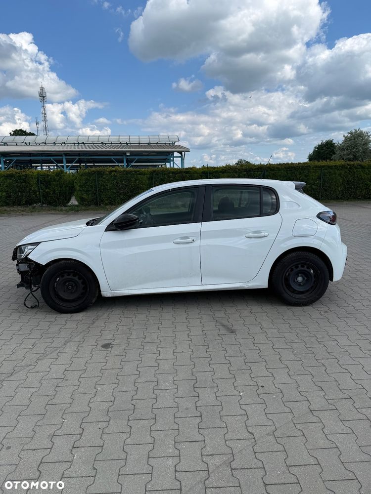 Peugeot 208 - 3
