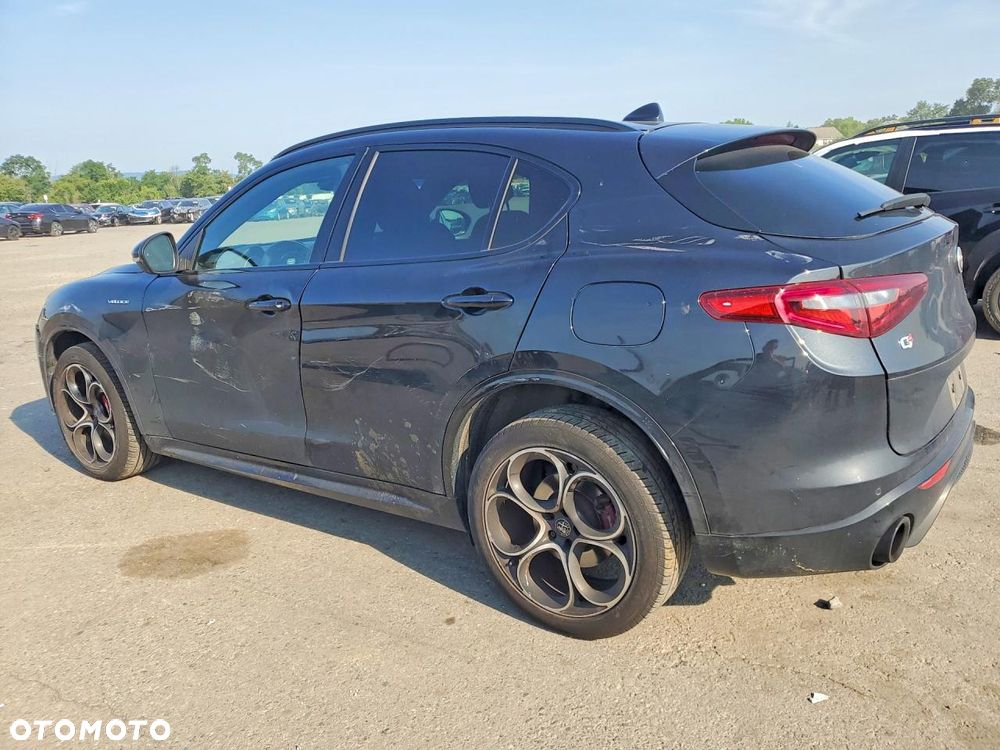 Alfa Romeo Stelvio 2.0 Turbo 16V AT8-Q4 Veloce Ti - 3