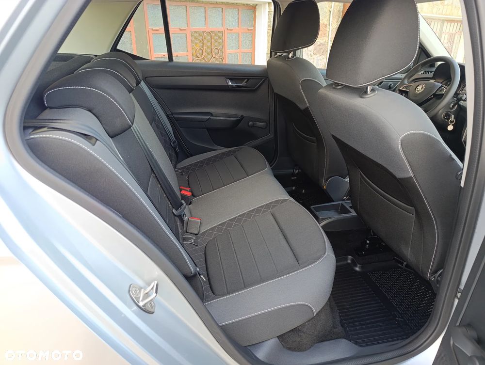 Skoda Fabia 1.0 TSI Ambition - 23
