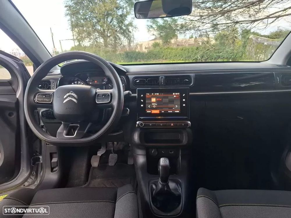 Citroën C3 1.2 PureTech Shine - 23