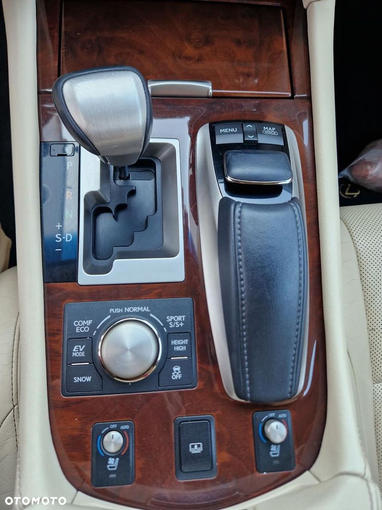 Lexus LS 600h Luxury Line - 21