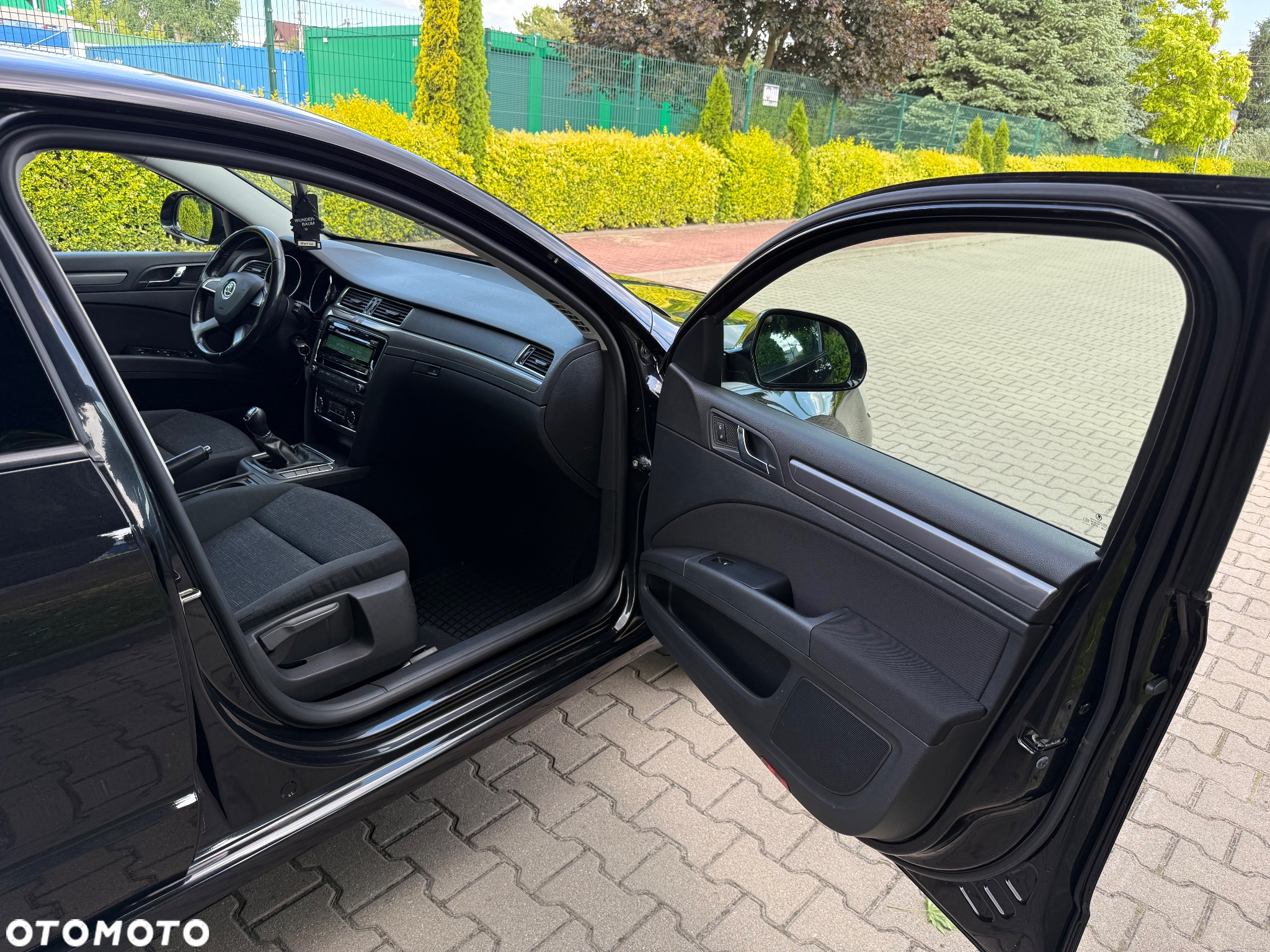 Skoda Superb 2.0 TDI Ambition - 35