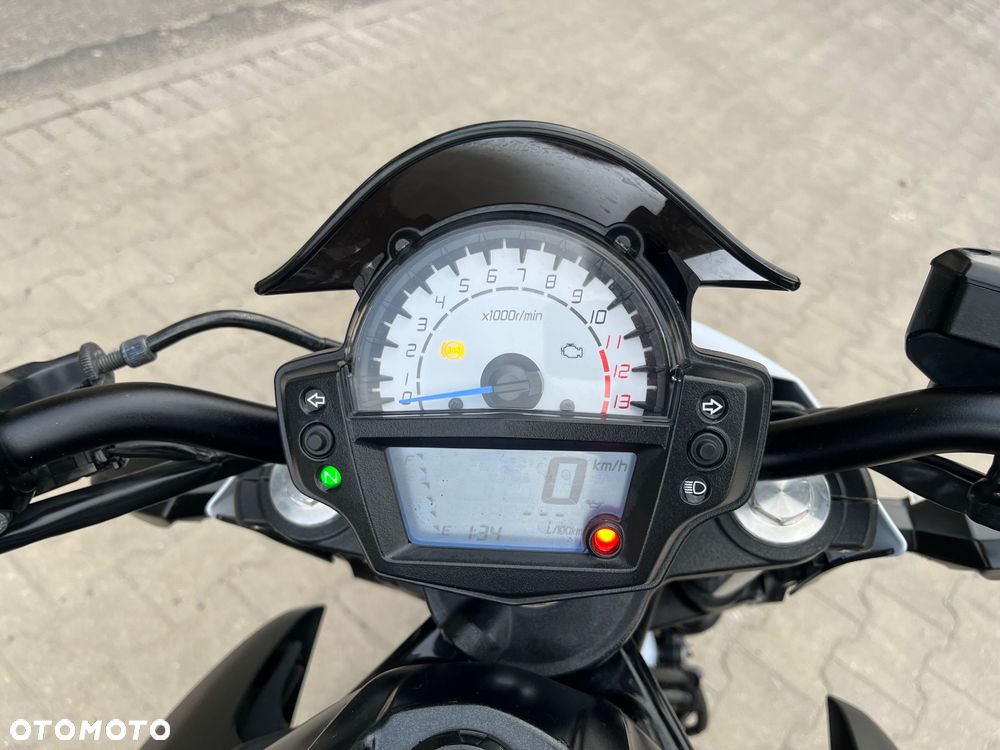 Kawasaki ER - 13
