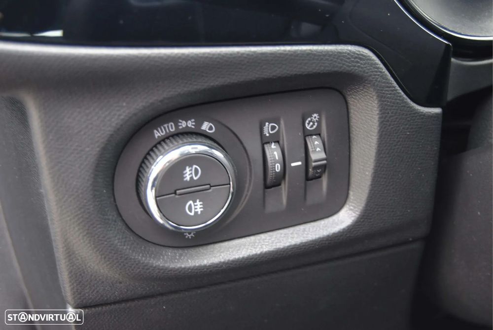 Opel Corsa 1.2 T Edition - 19