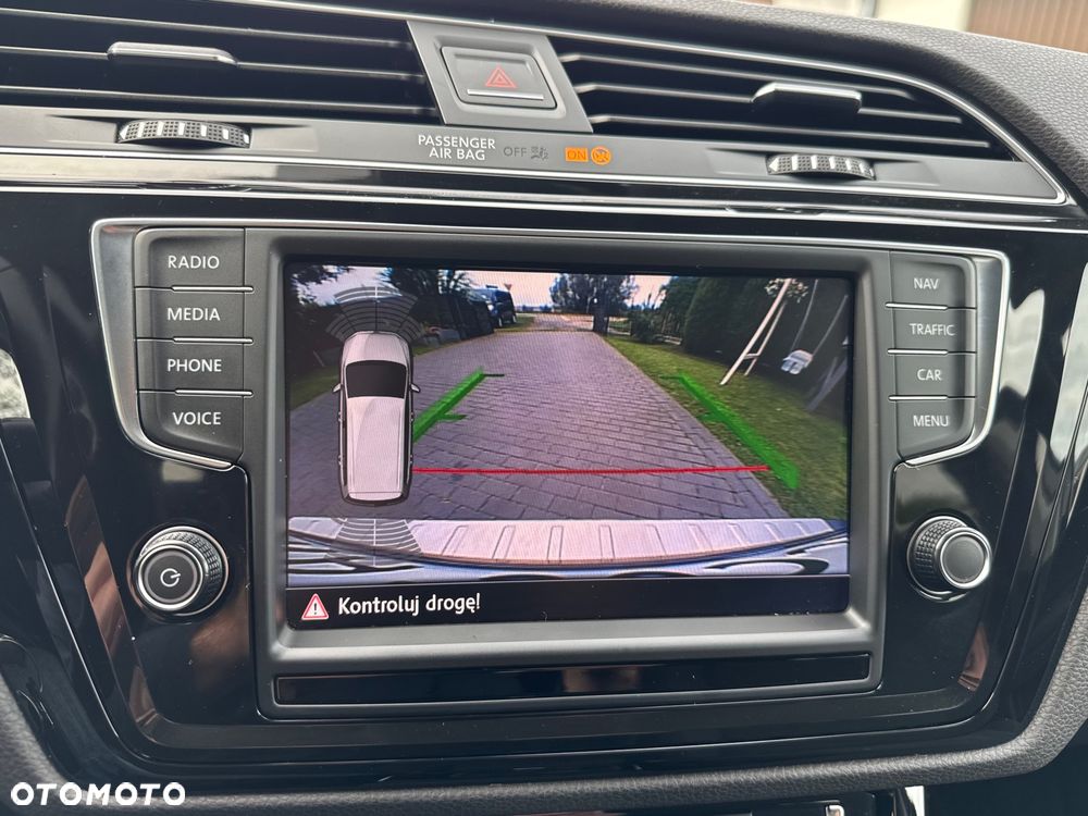 Volkswagen Touran 2.0 TDI SCR DSG Highline - 11