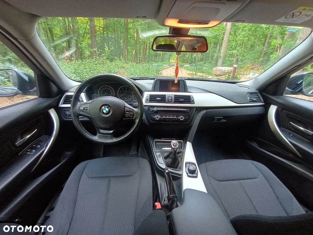 BMW Seria 3 - 31