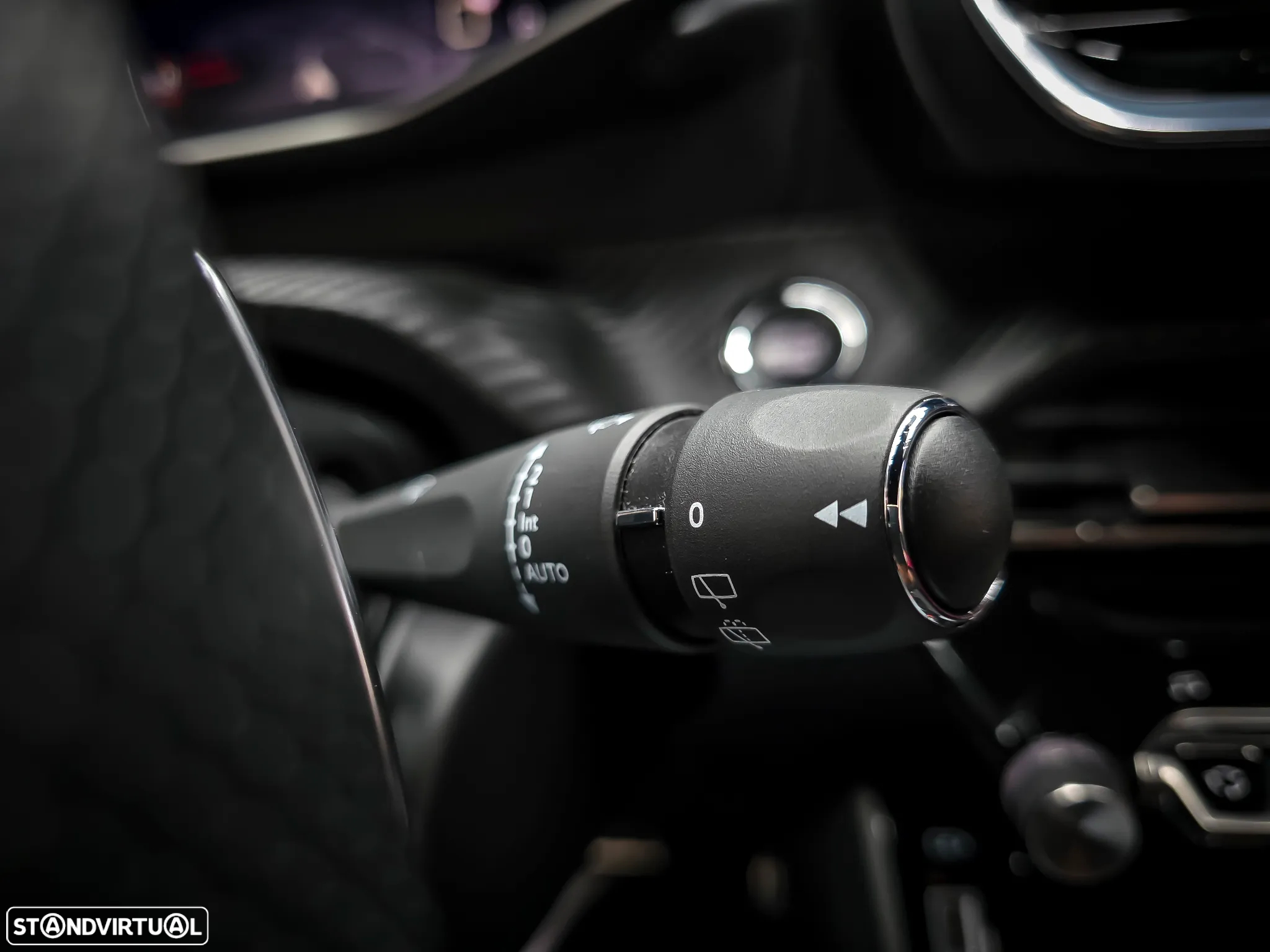 Peugeot 2008 1.5 BlueHDi GT Line EAT8 - 26