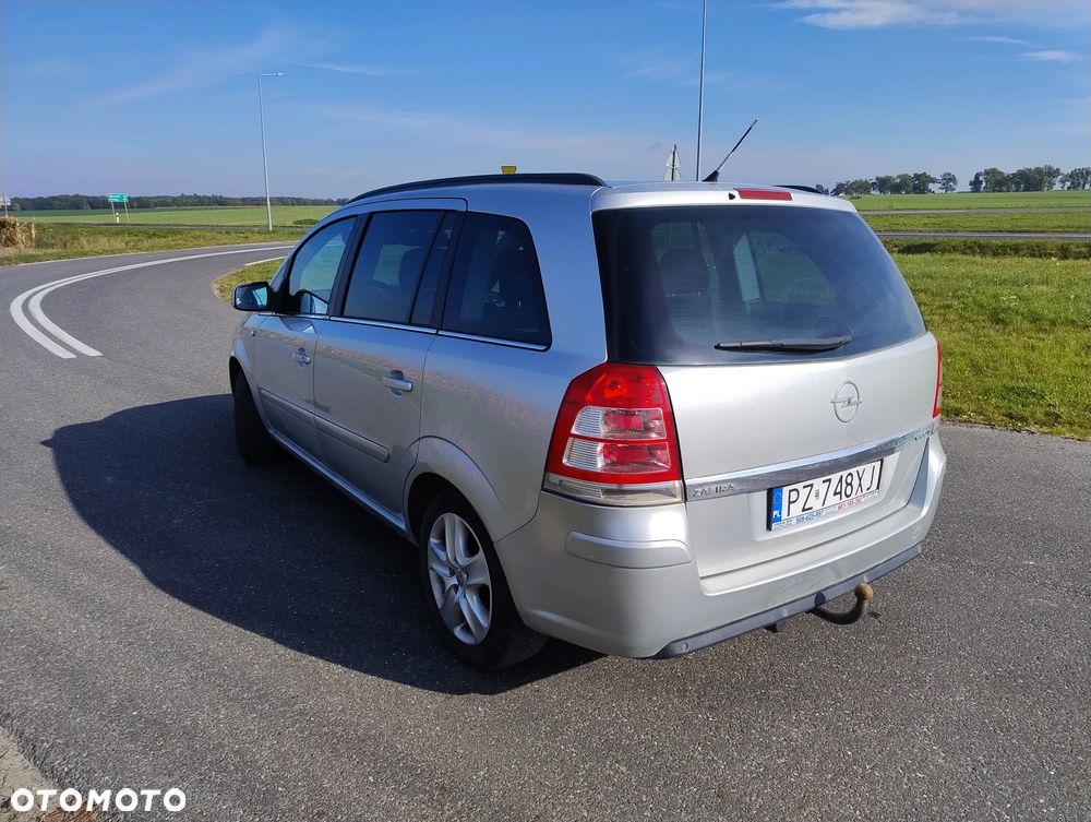 Opel Zafira - 4