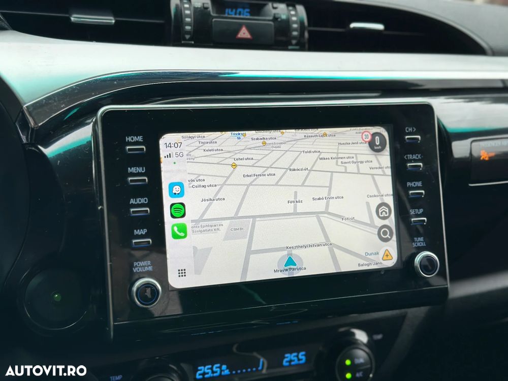 Toyota Hilux 2.8D 204CP 4x4 Double Cab AT Executive - 19