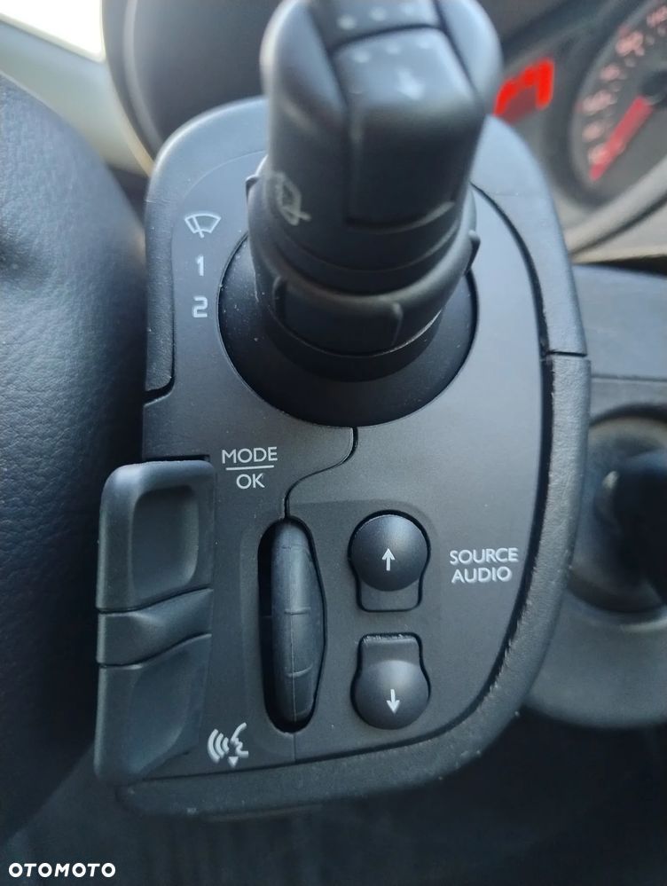 Renault Clio 1.2 16V Alize - 15