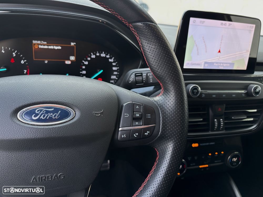 Ford Focus 1.0 EcoBoost MHEV ST-Line - 20