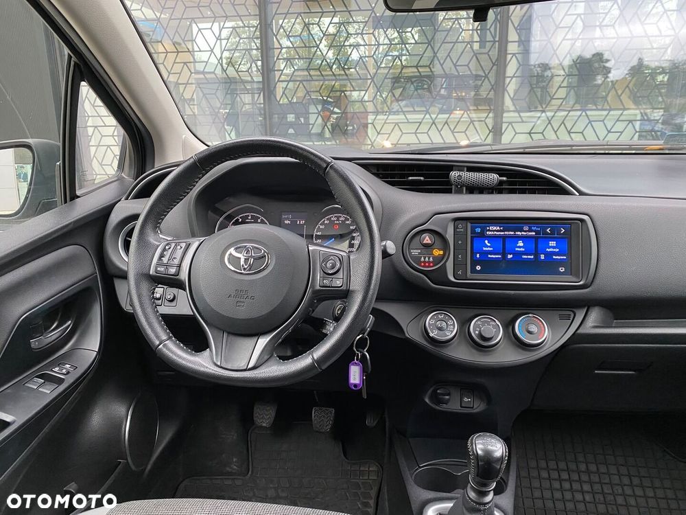 Toyota Yaris 1.5 Premium - 5