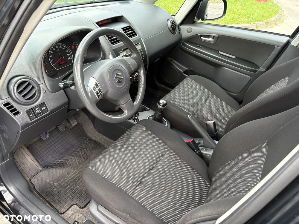 Suzuki SX4 1.6 GLX / Comfort - 9