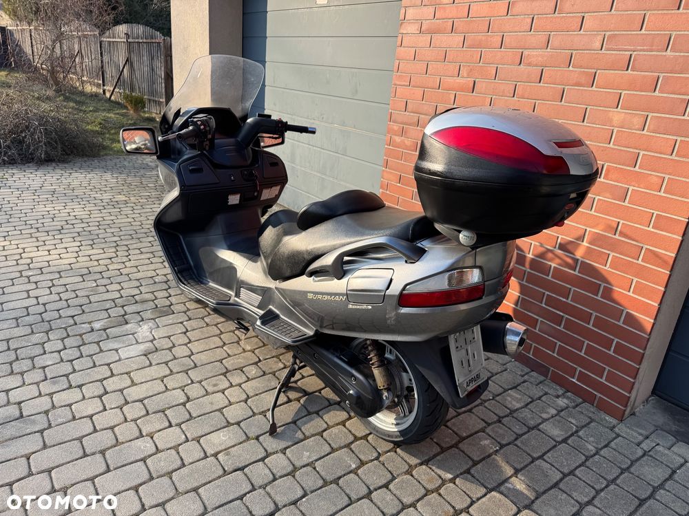 Suzuki Burgman - 11