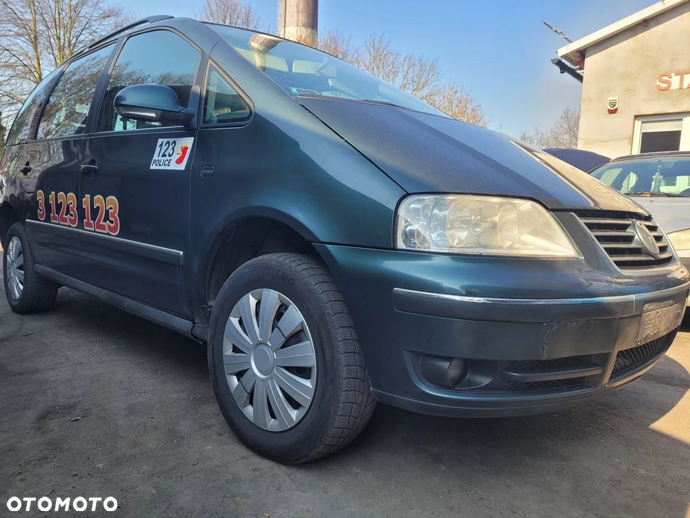 Części- Volkswagen Sharan Pojemność: 1896 Moc: 96 kW Rok: 2004 Diesel - 2