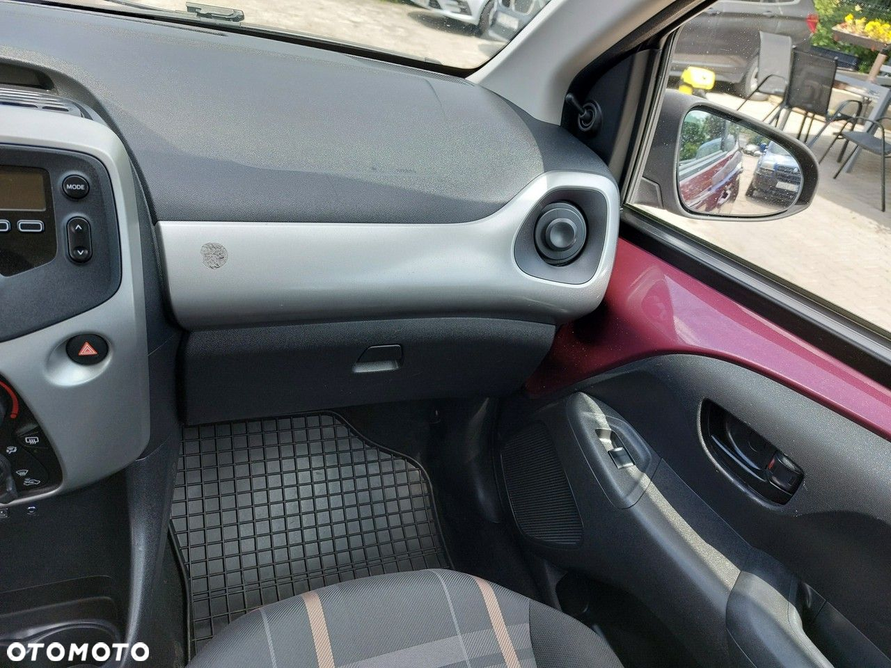 Peugeot 108 - 9