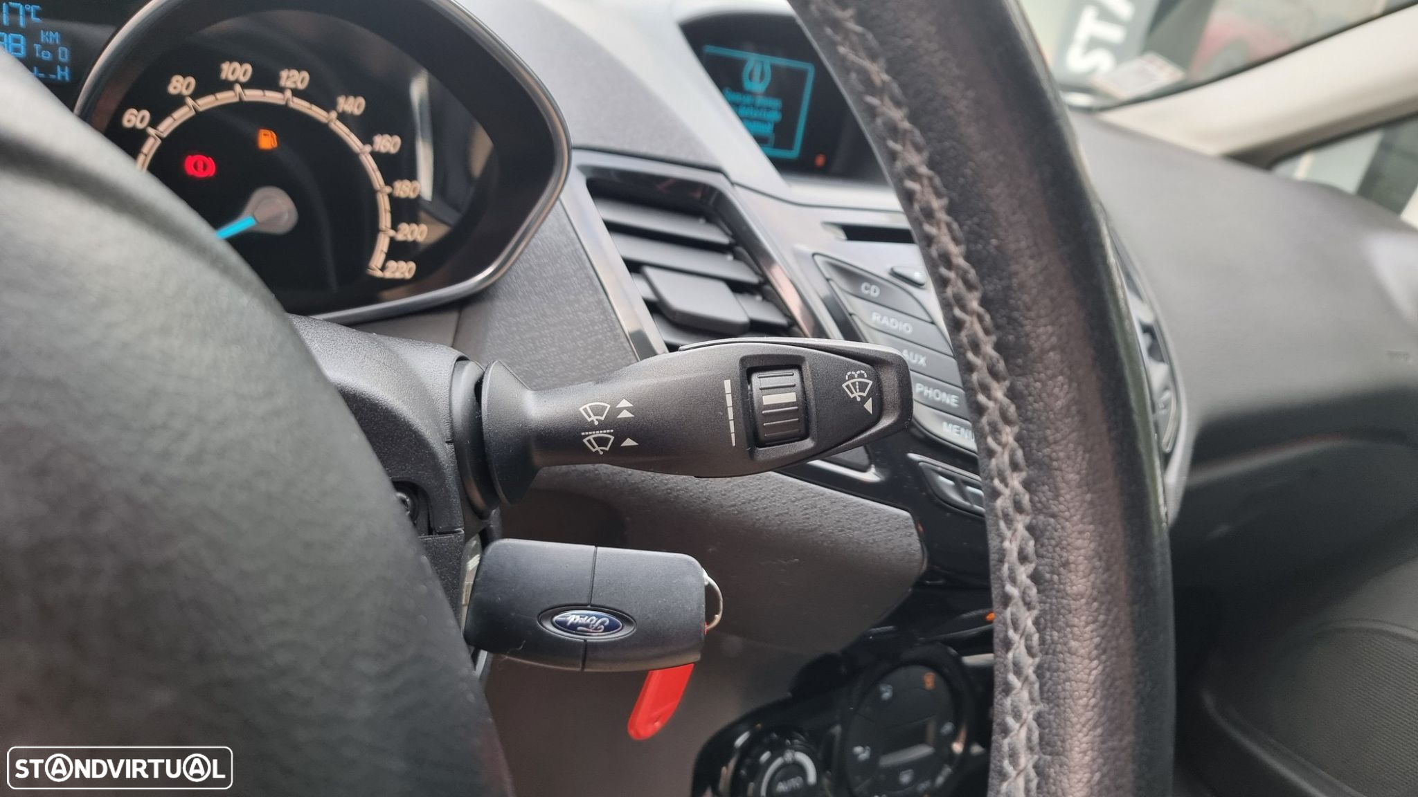 Ford Fiesta 1.0 T EcoBoost Titanium - 15