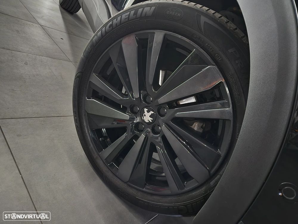 Peugeot 3008 1.5 BlueHDi GT EAT8 - 4