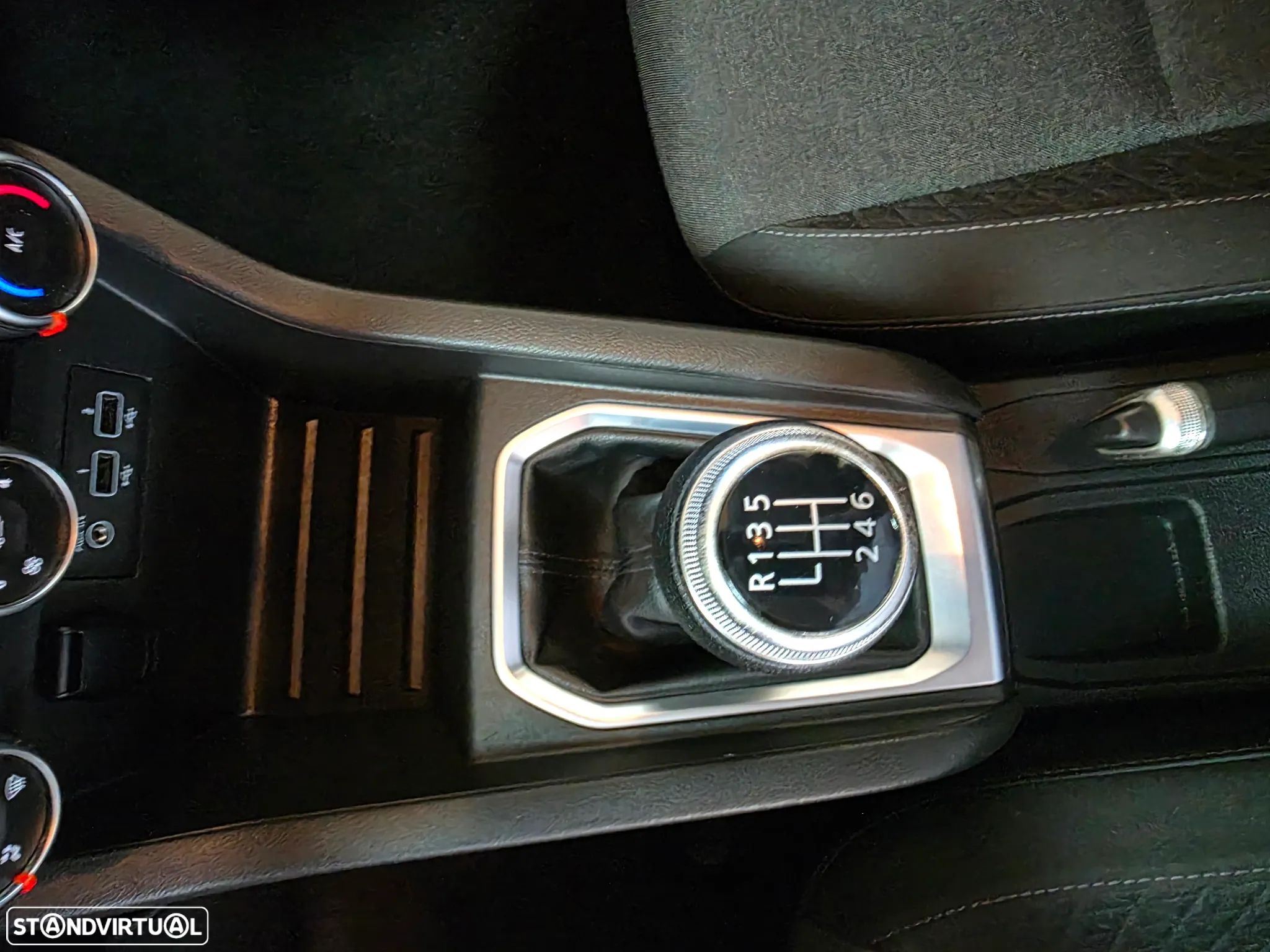 Renault Clio Energy dCi 110 Start & Stop INTENS - 26