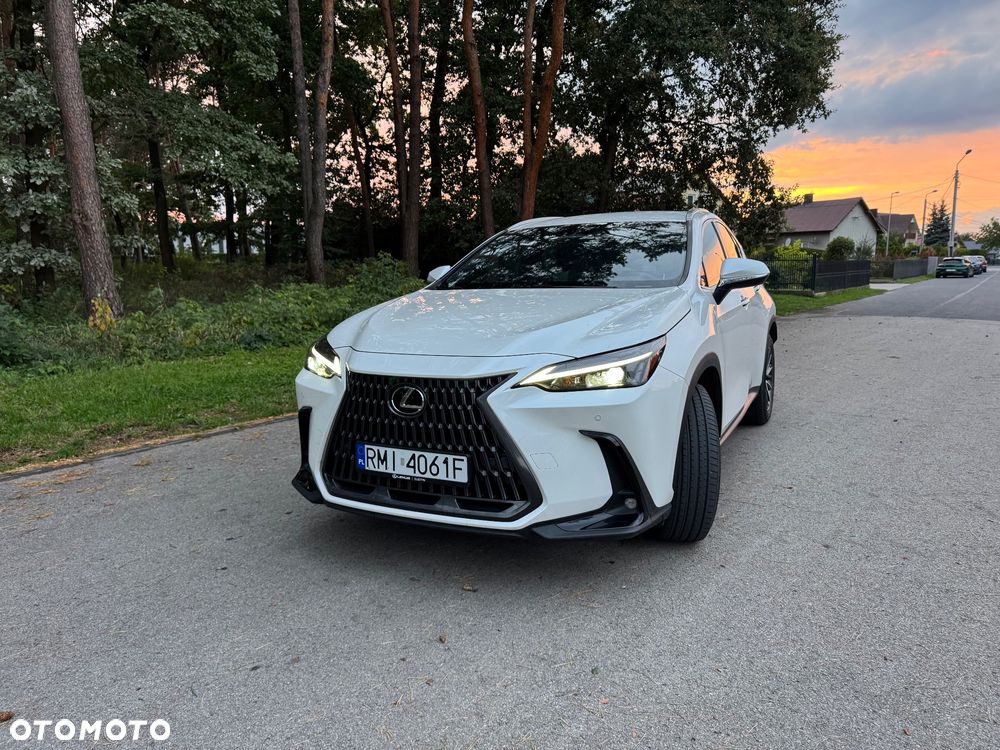 Lexus NX 350h Elegance 2WD - 3