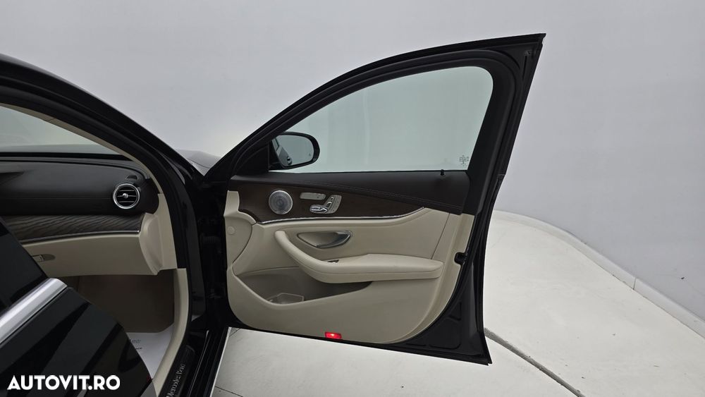 Mercedes-Benz E - 18