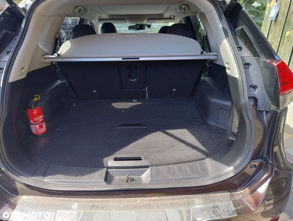 Nissan X-Trail 2.0 dCi Tekna 4WD Xtronic - 8