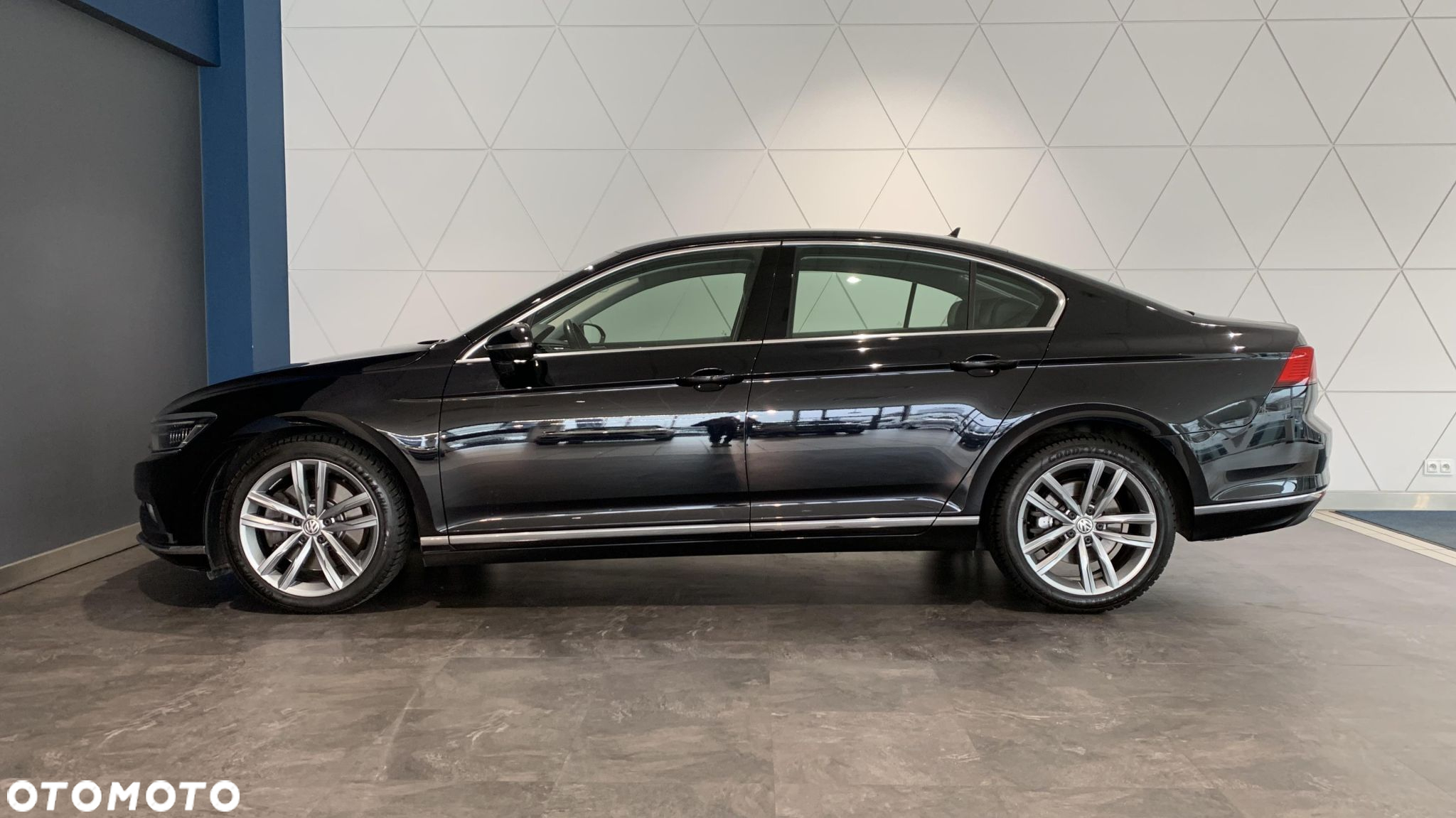 Volkswagen Passat 2.0 TDI 4Mot Elegance DSG - 2