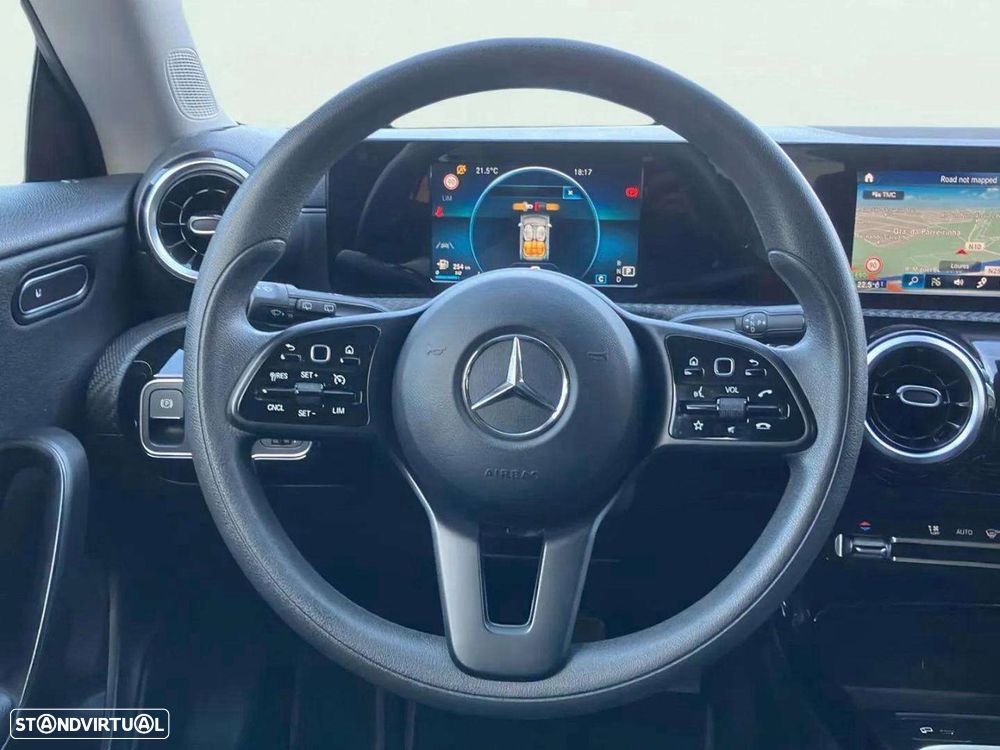 Mercedes-Benz CLA 200 - 12