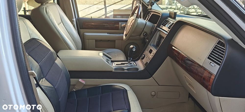 Lincoln Navigator 5.4 4WD - 21