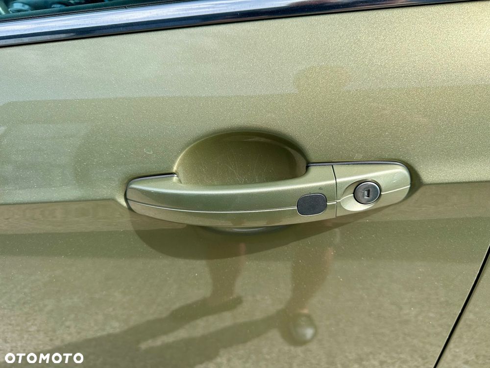 Ford Kuga 1.6 EcoBoost 2x4 Trend - 23