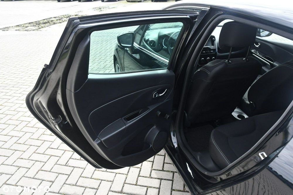 Renault Clio - 19