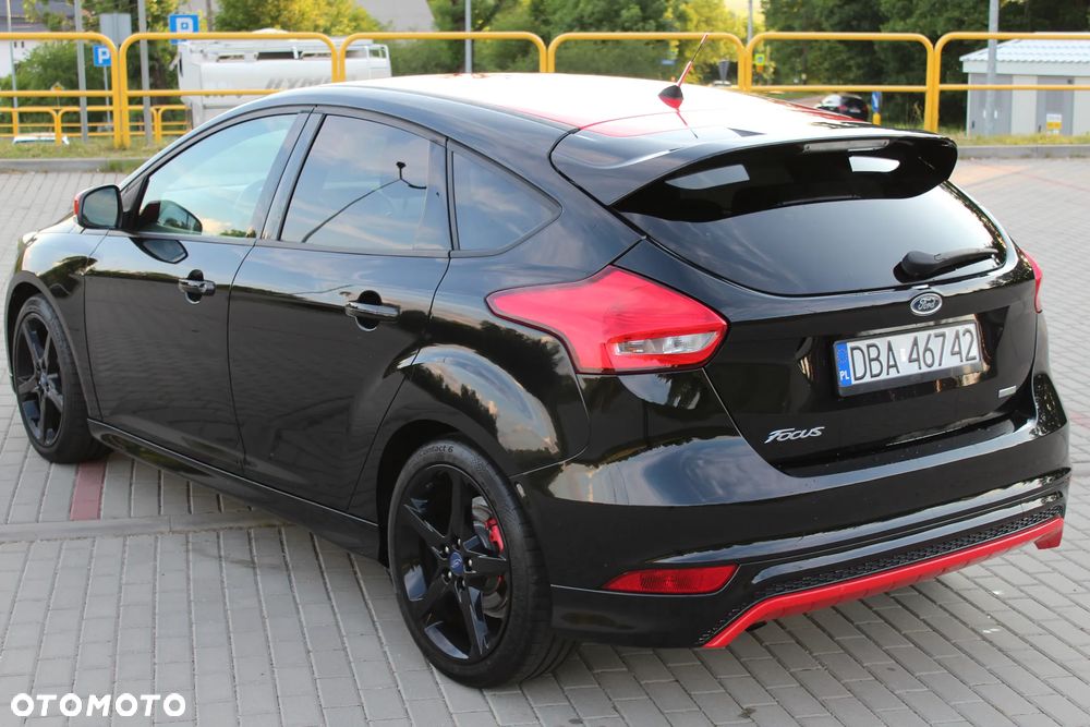 Ford Focus 1.0 EcoBoost ST-Line Black ASS - 4