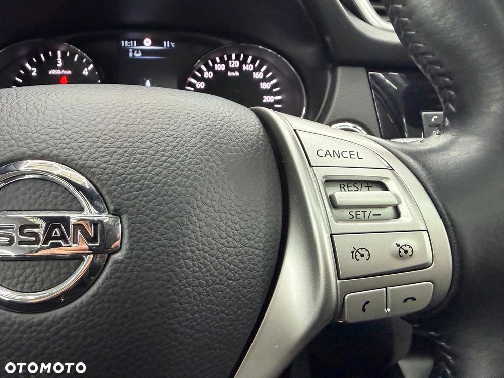 Nissan Qashqai 1.5 dCi Tekna EU6 - 16