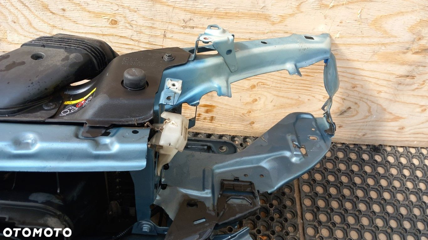 VOLVO C30 1.6D PAS PRZEDNI KOMPLET - 4