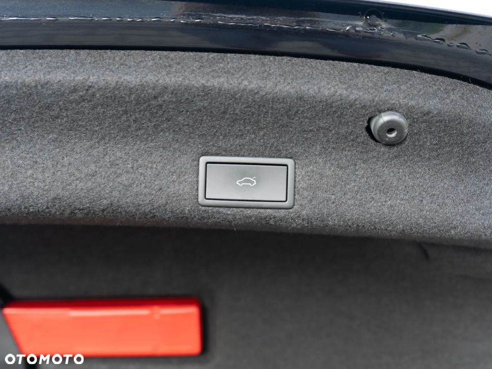 Volkswagen Passat - 16