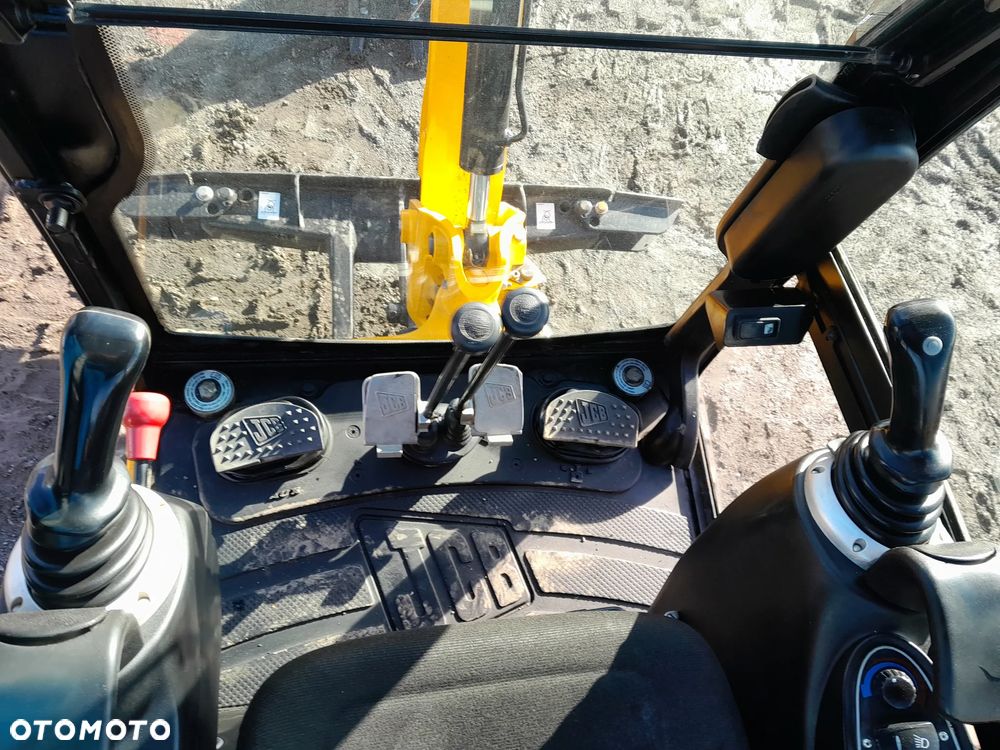JCB 8018 - 22