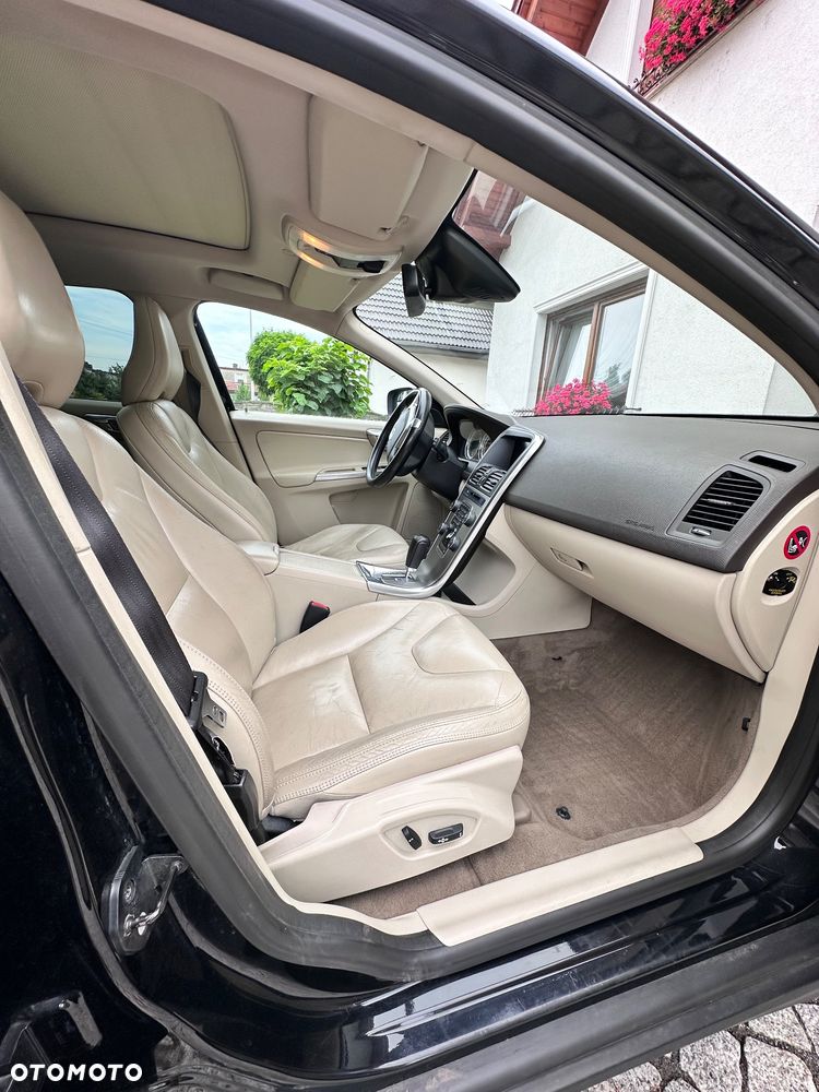 Volvo XC 60 D3 Momentum - 7
