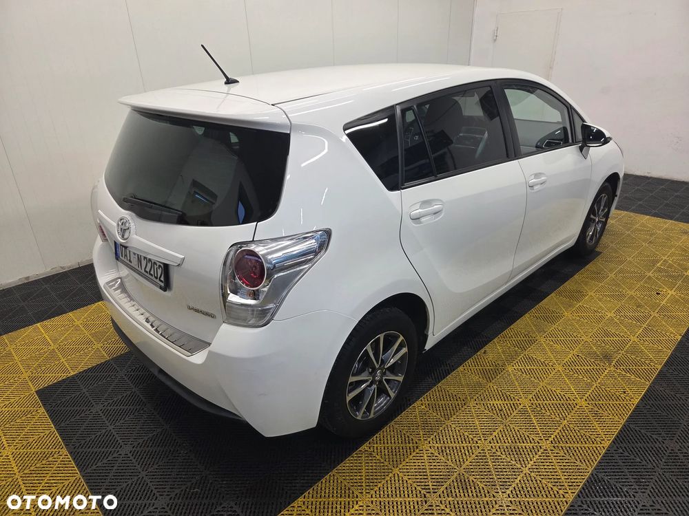 Toyota Verso 1.8 Multidrive Edition - 5