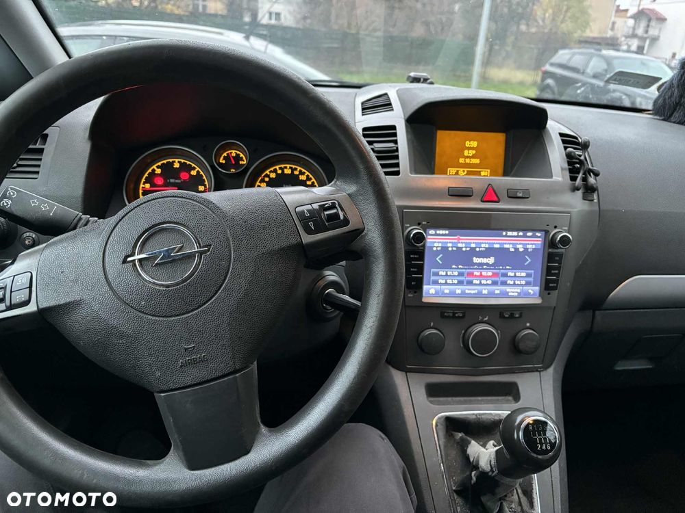 Opel Zafira 1.9 CDTI Cosmo - 1
