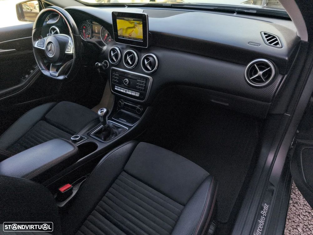 Mercedes-Benz A 180 d AMG Line - 15