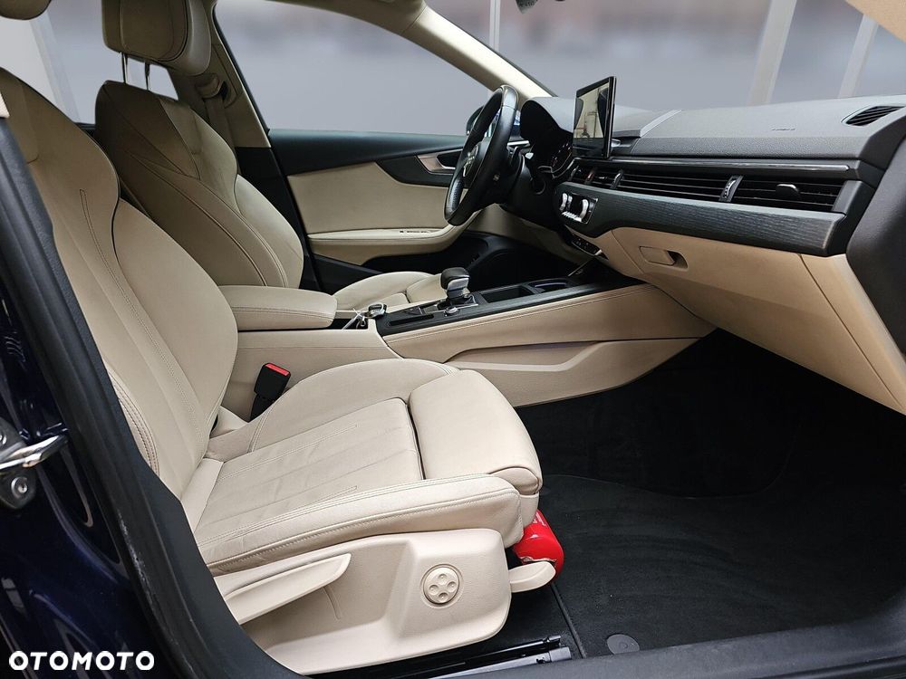 Audi A4 Limousine - 11