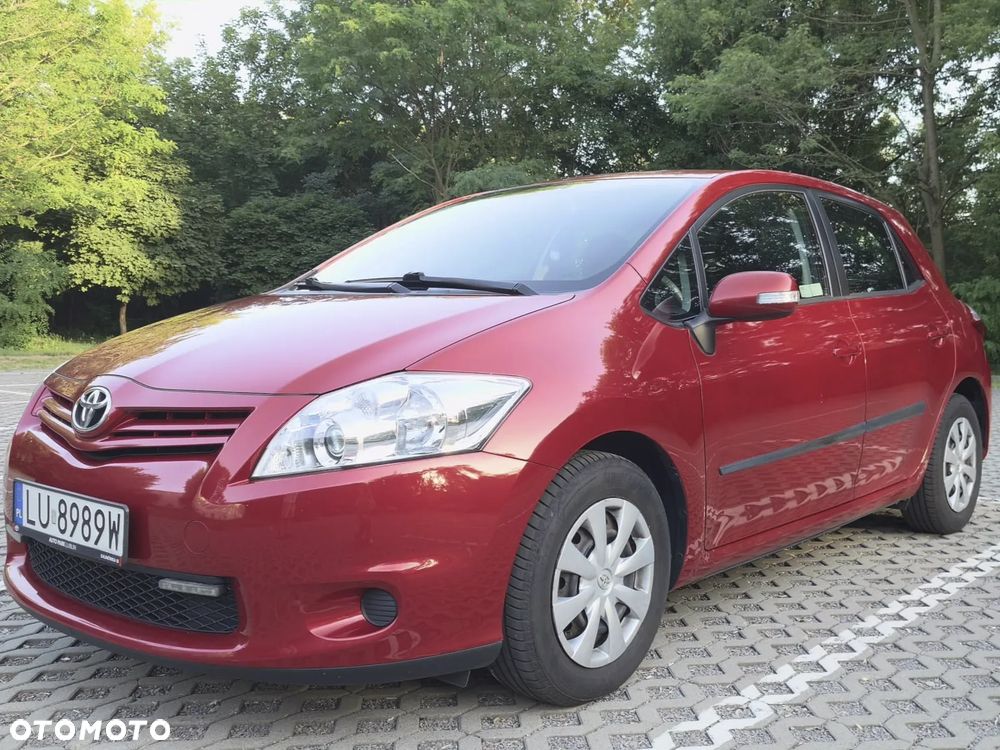 Toyota Auris - 1
