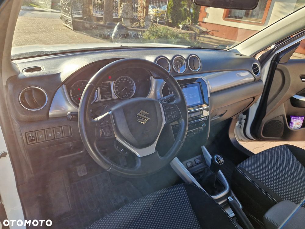 Suzuki Vitara 1.6 Premium 2WD - 19