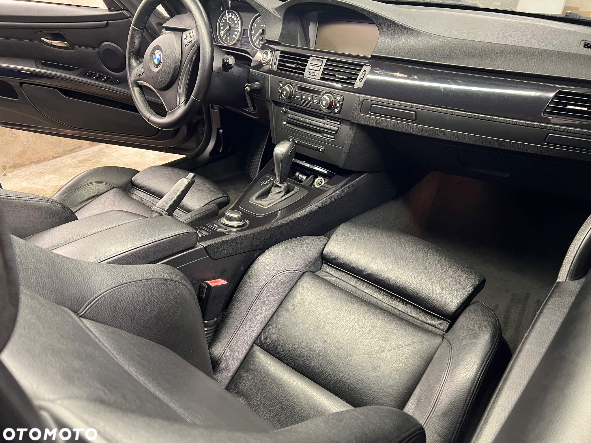 BMW Seria 3 335i Cabrio - 6