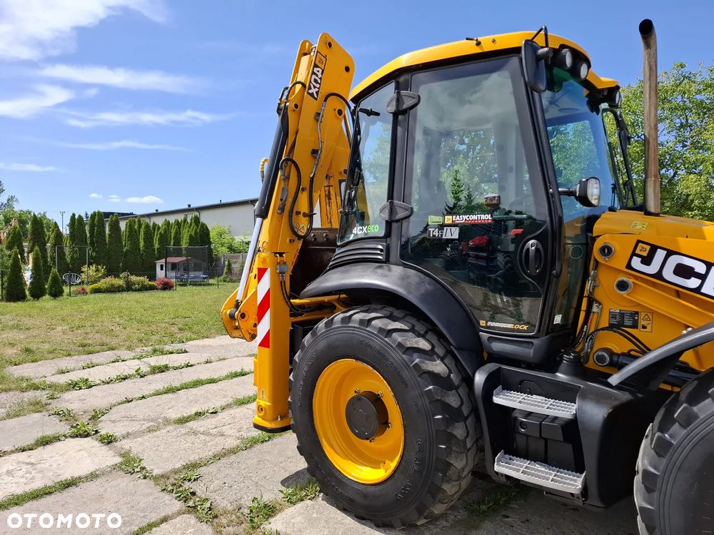 JCB 4CX - 26