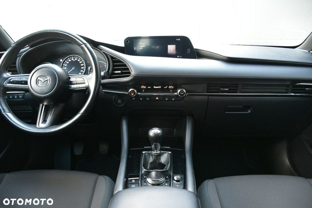 Mazda 3 2.0 mHEV Hikari - 21