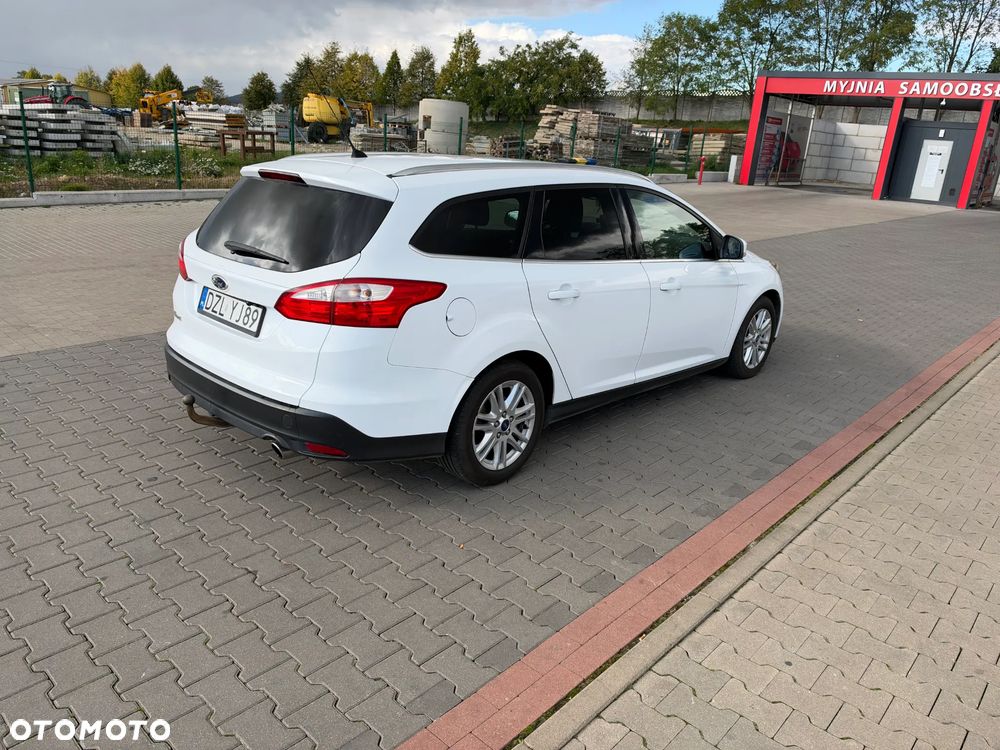 Ford Focus 2013 photo 3