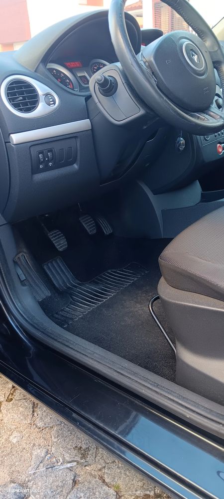 Renault Clio 1.2 16V Dynamique - 30
